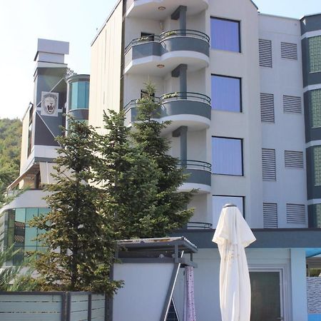 Luander Hotel Tiranë Eksteriør bilde