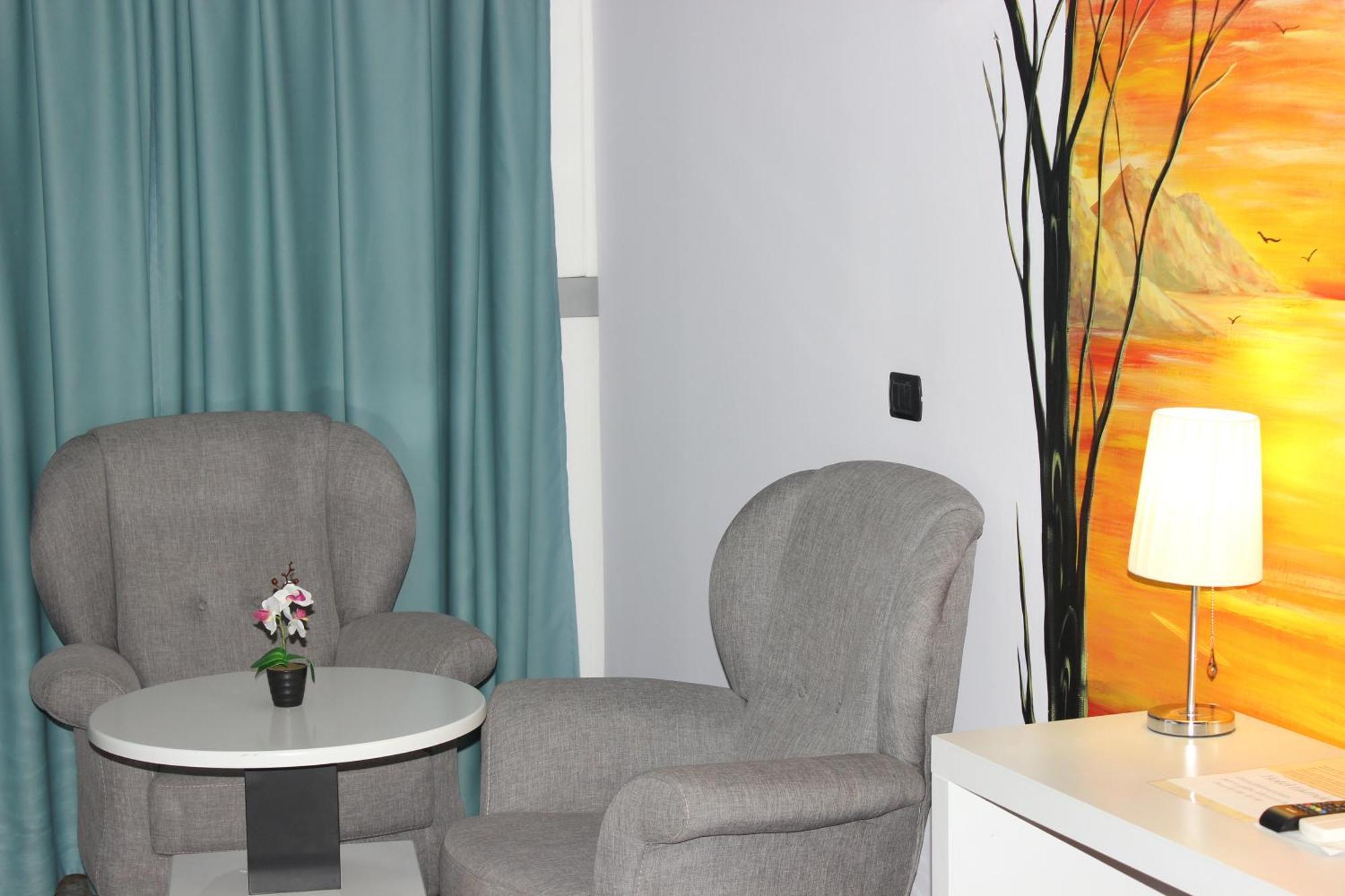 Luander Hotel Tiranë Rom bilde
